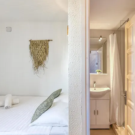 Apartman Empuriavida *