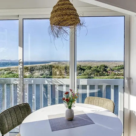 Apartman Empuriavida *